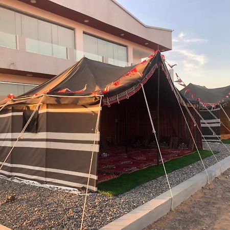 Home X4 Al Wasil Экстерьер фото